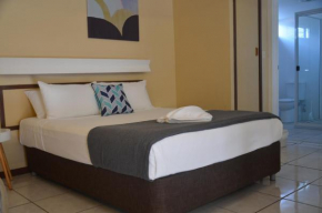 Гостиница Ambassador Motel  Рокхемптон